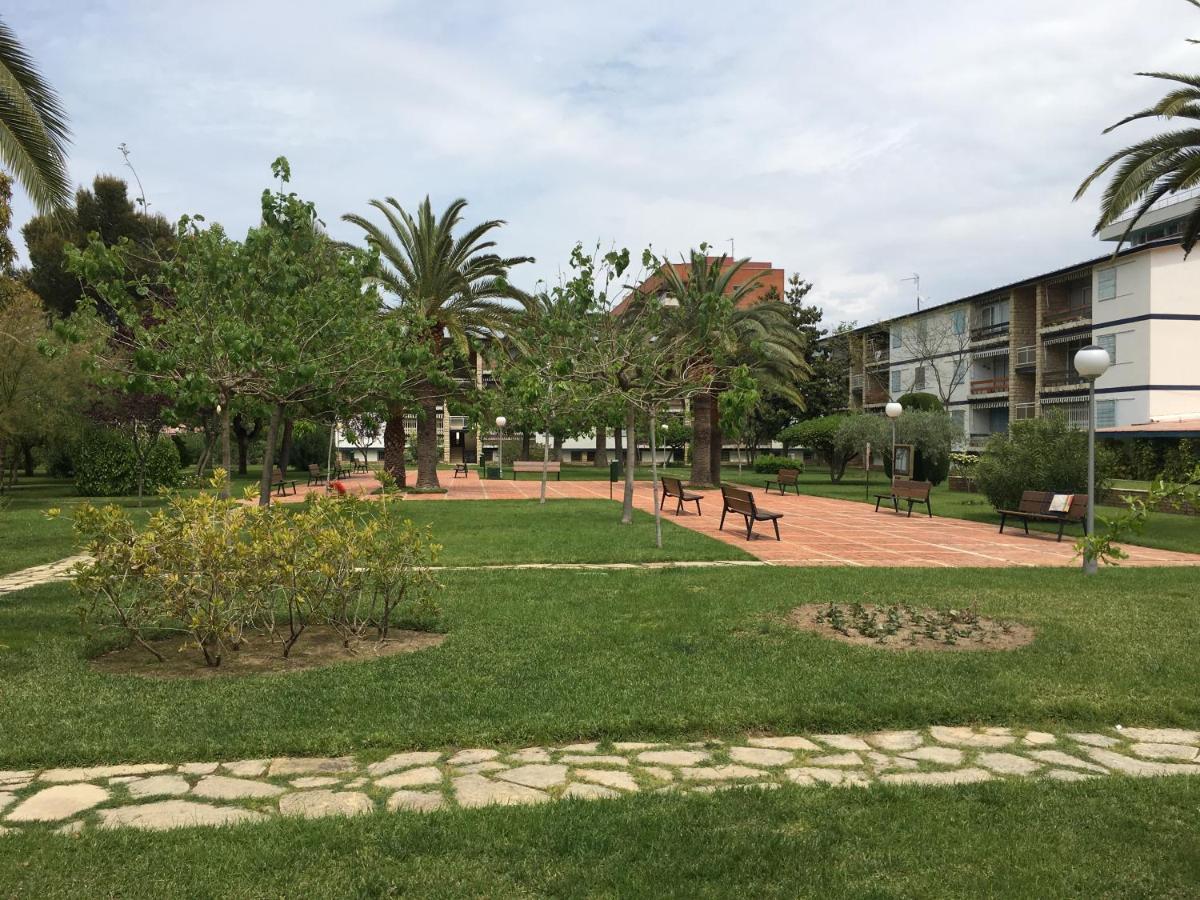 Appartement Book Ibiza Salou Extérieur photo